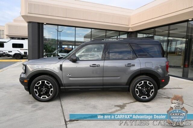 2021 Ford Bronco Sport Outer Banks / 4X4 / Auto Start / Power & Heated Leather Seats / Heated Steering Wheel / Lane Departure & Blind Spot Alert / Appl CarPlay & Android Auto / Back Up Camera / Keyless Entry & Start / 1-Owner Anchorage AK