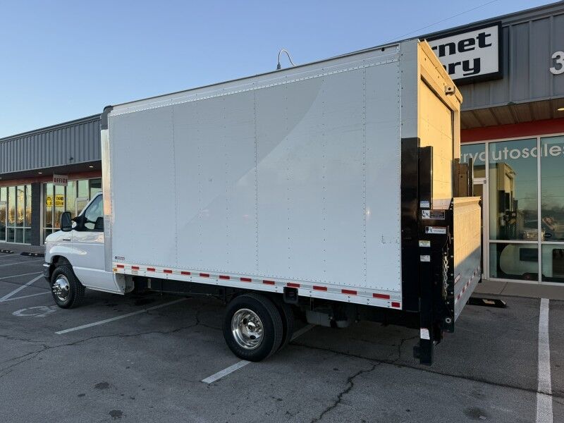 2021 Ford E-350 Box Truck 7.3L V8 w/ Lift Gate 64k mi's Collinsville OK