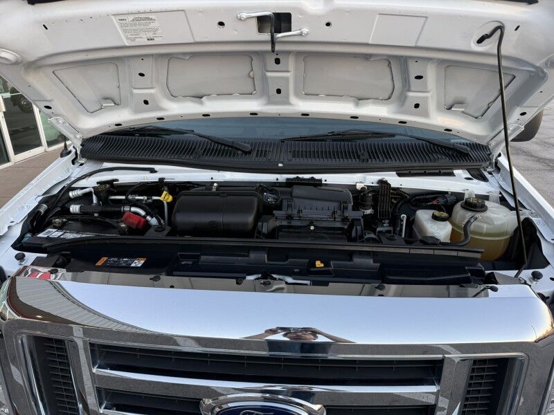 2021 Ford E-350 Box Truck 7.3L V8 w/ Lift Gate 64k mi's Collinsville OK