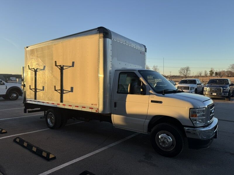 2021 Ford E-350 Box Truck 7.3L V8 w/ Lift Gate 64k mi's Collinsville OK