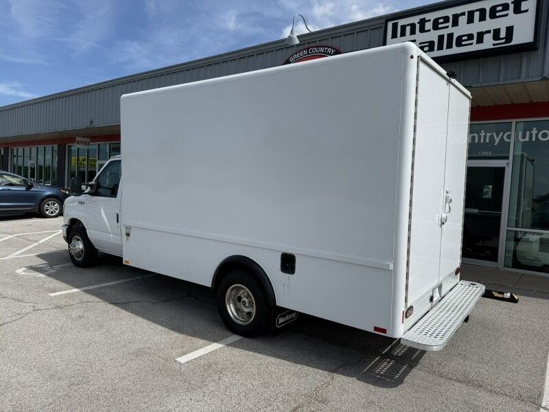 2021 Ford E-350 Box Van 43k mi's Collinsville OK
