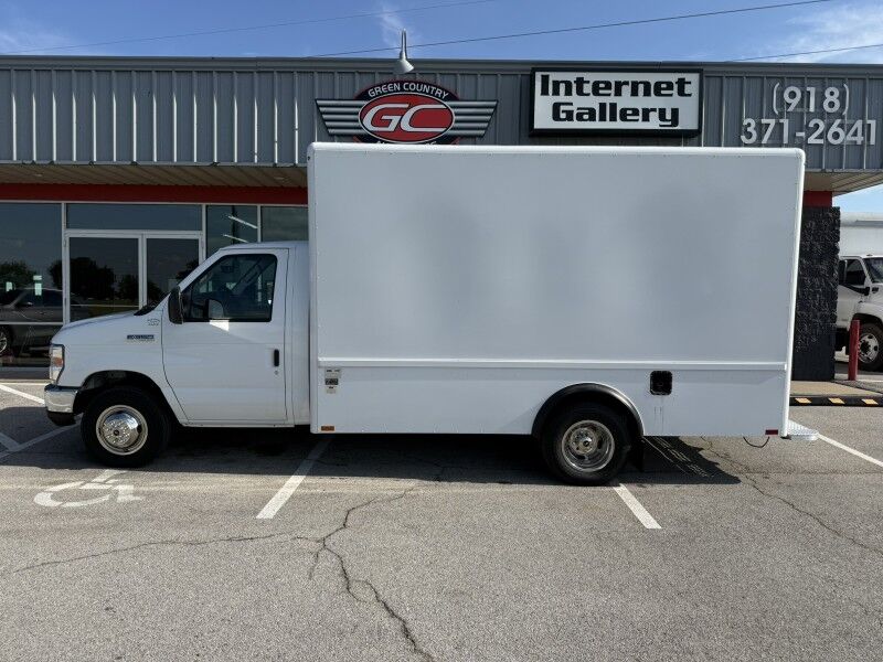 2021 Ford E-350 Box Van 43k mi's Collinsville OK