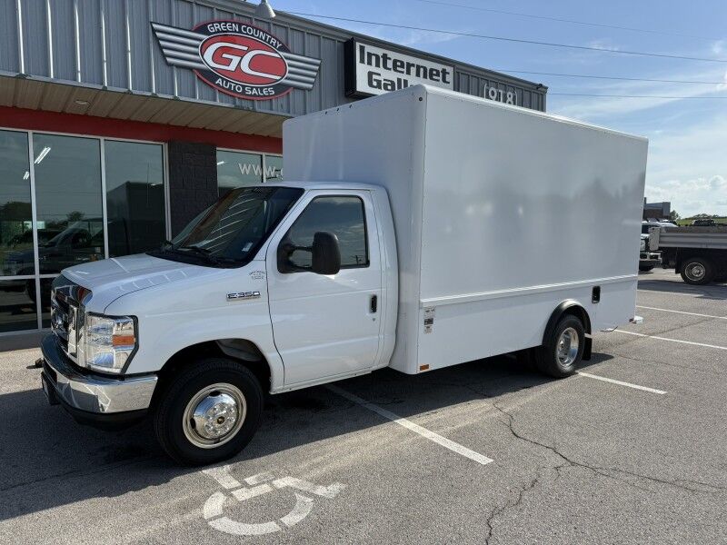 2021 Ford E-350 Box Van 43k mi's Collinsville OK