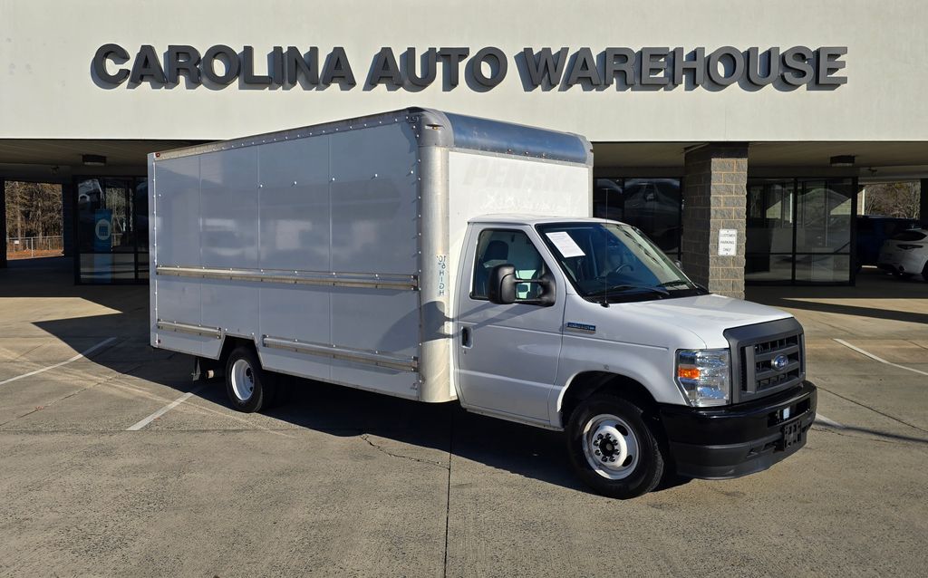 2021 Ford E-350SD Base Cutaway Concord NC