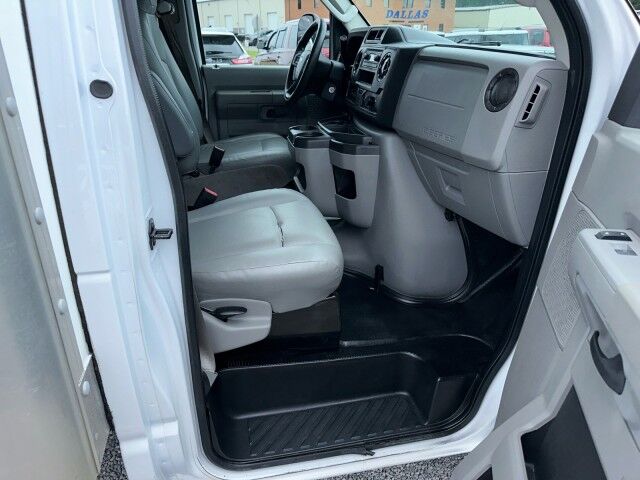 2021 Ford E-450 17' Box Truck DRW w/ Maxon Lift Gate Ashland VA
