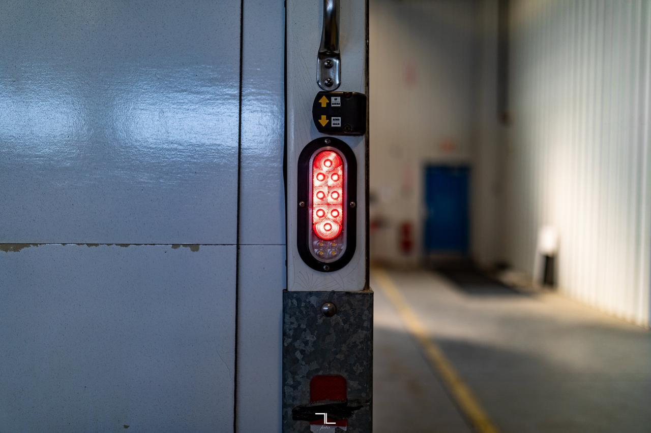 2021 Ford E-450 Cube Van Power Liftgate Red Deer AB