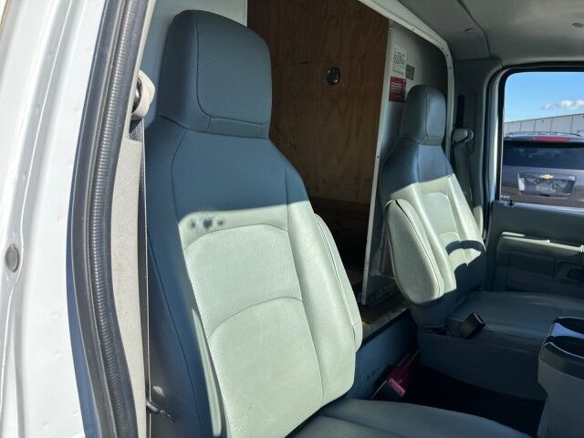 2021 Ford E-450 DRW 15' Box Truck w/ Tuckaway Liftgate Ashland VA