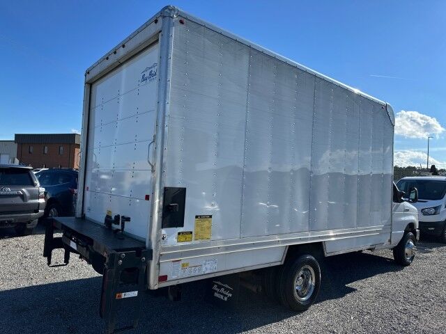 2021 Ford E-450 DRW 15' Box Truck w/ Tuckaway Liftgate Ashland VA