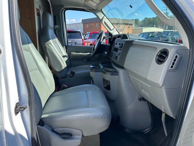 2021 Ford E-450 DRW 15' Box Truck w/ Tuckaway Liftgate Ashland VA