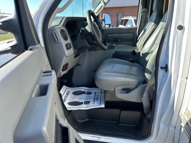 2021 Ford E-450 DRW 15' Box Truck w/ Tuckaway Liftgate Ashland VA