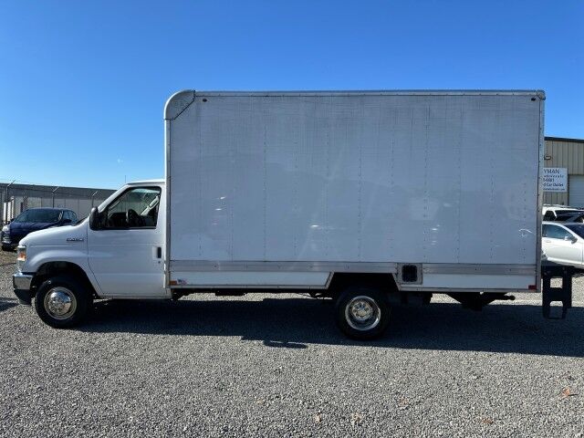 2021 Ford E-450 DRW 15' Box Truck w/ Tuckaway Liftgate Ashland VA