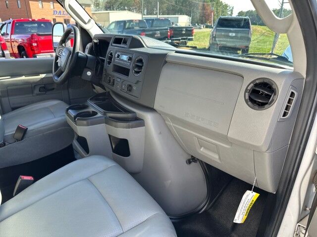 2021 Ford E-450 DRW 15' Box Truck w/ Tuckaway Liftgate Ashland VA