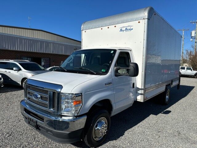 2021 Ford E-450 DRW 15' Box Truck w/ Tuckaway Liftgate