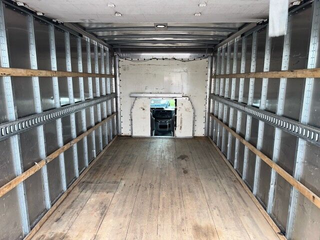 2021 Ford E-Series Cutaway BOX TRUCK 16' w/ LIFT GATE Ashland VA