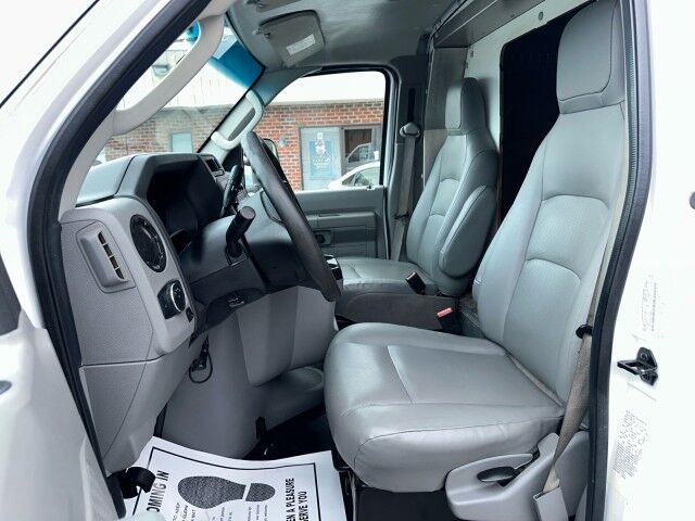 2021 Ford E-Series Cutaway BOX TRUCK 16' w/ LIFT GATE Ashland VA