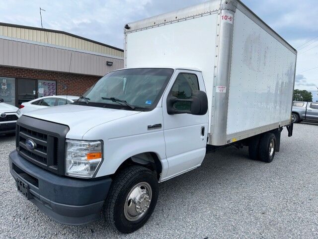2021 Ford E-Series Cutaway BOX TRUCK 16' w/ LIFT GATE