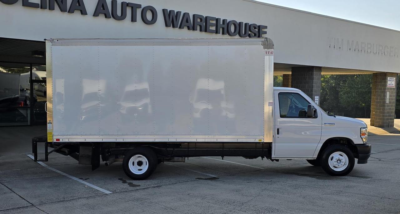 2021 Ford E-Series Cutaway E-450 DRW 16ft Box W/Roll-Up Door and Tuck-Under Liftgate Concord NC