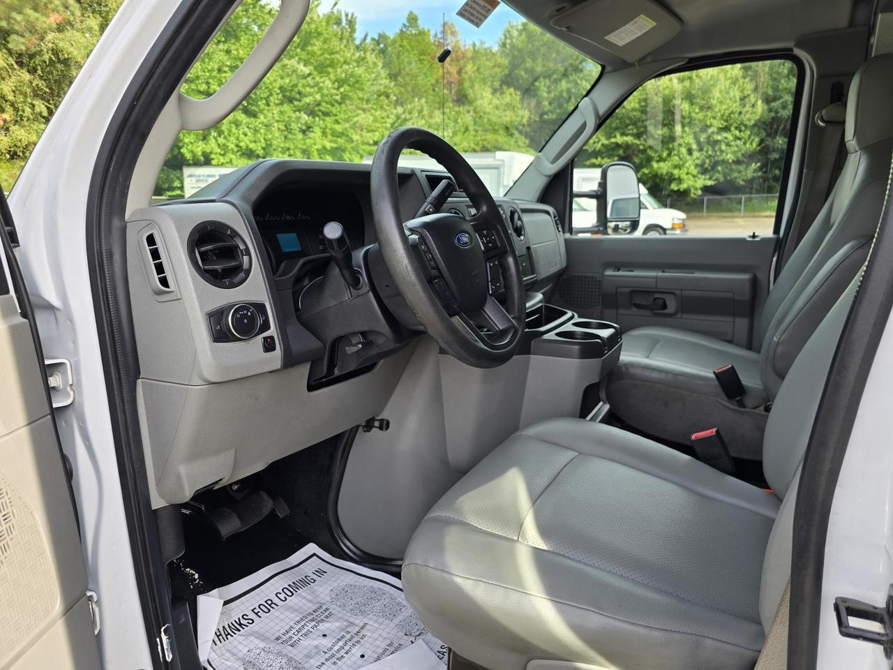 2021 Ford E-Series Cutaway E-450 DRW 16ft Box W/Roll-Up Door and Tuck-Under Liftgate Concord NC