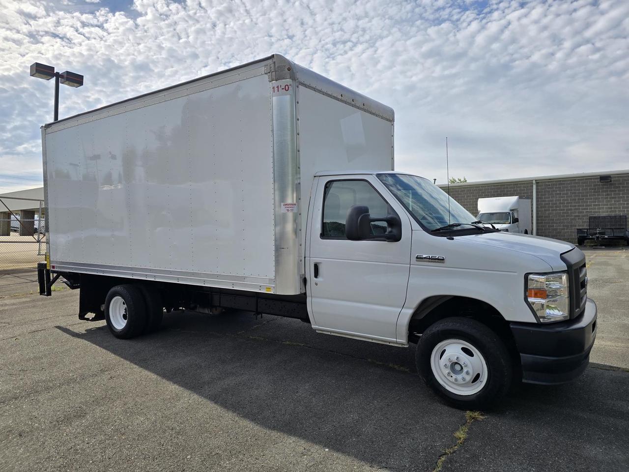 2021 Ford E-Series Cutaway E-450 DRW 16ft Box W/Roll-Up Door and Tuck-Under Liftgate Concord NC