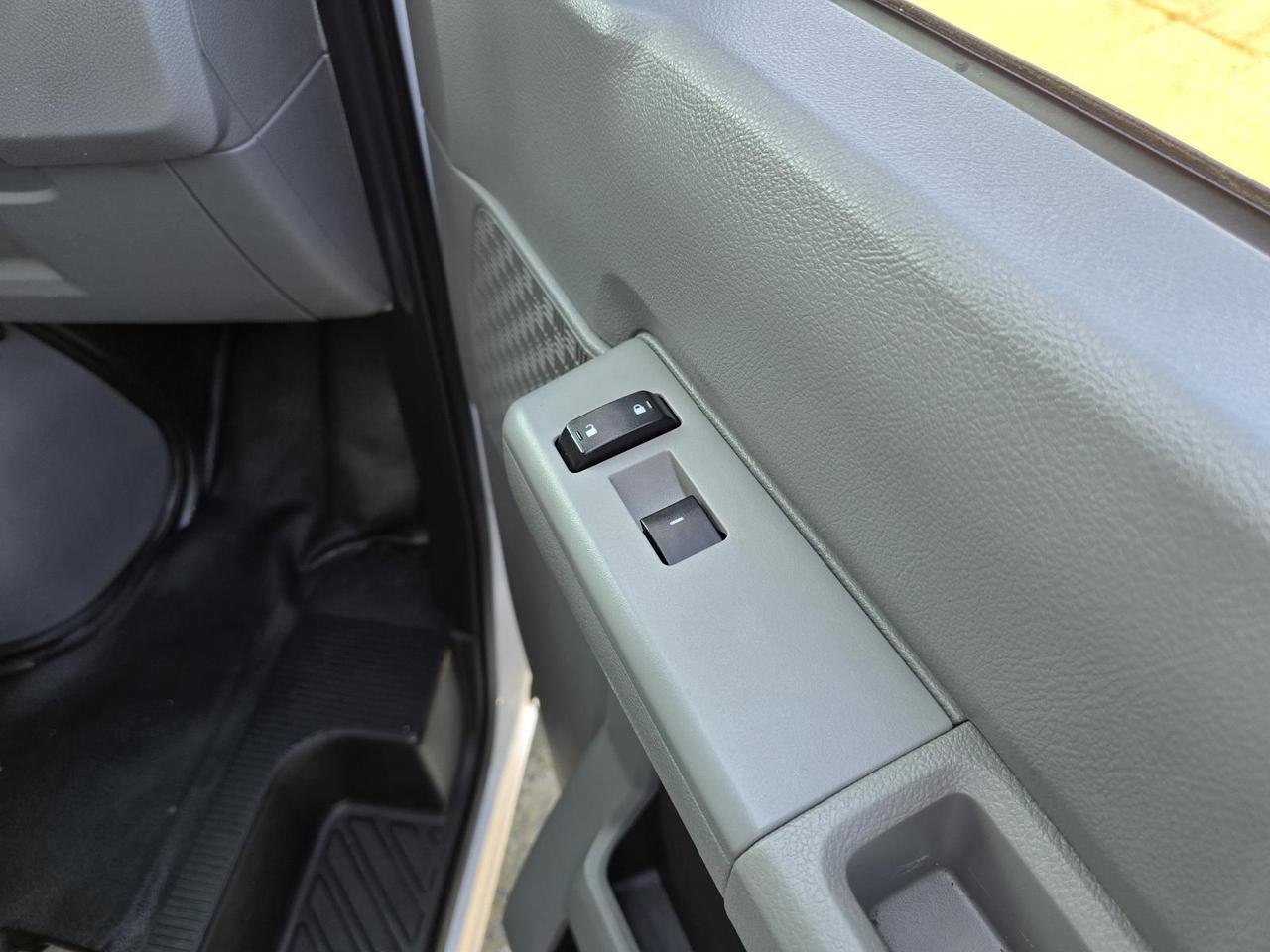 2021 Ford E-Series Cutaway E-450 DRW 16ft Box W/Roll-Up Door and Tuck-Under Liftgate Concord NC
