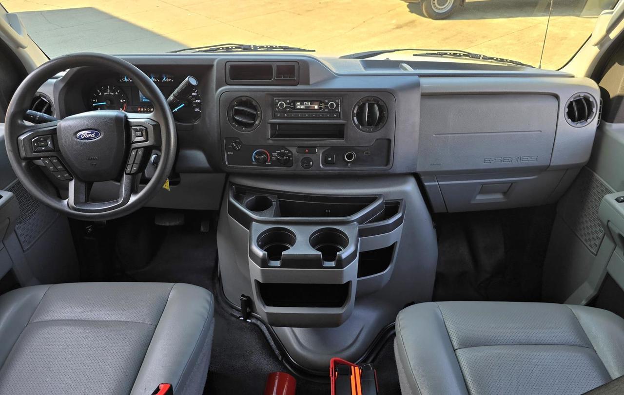 2021 Ford E-Series Cutaway E-450 DRW 16ft Box W/Roll-Up Door and Tuck-Under Liftgate Concord NC