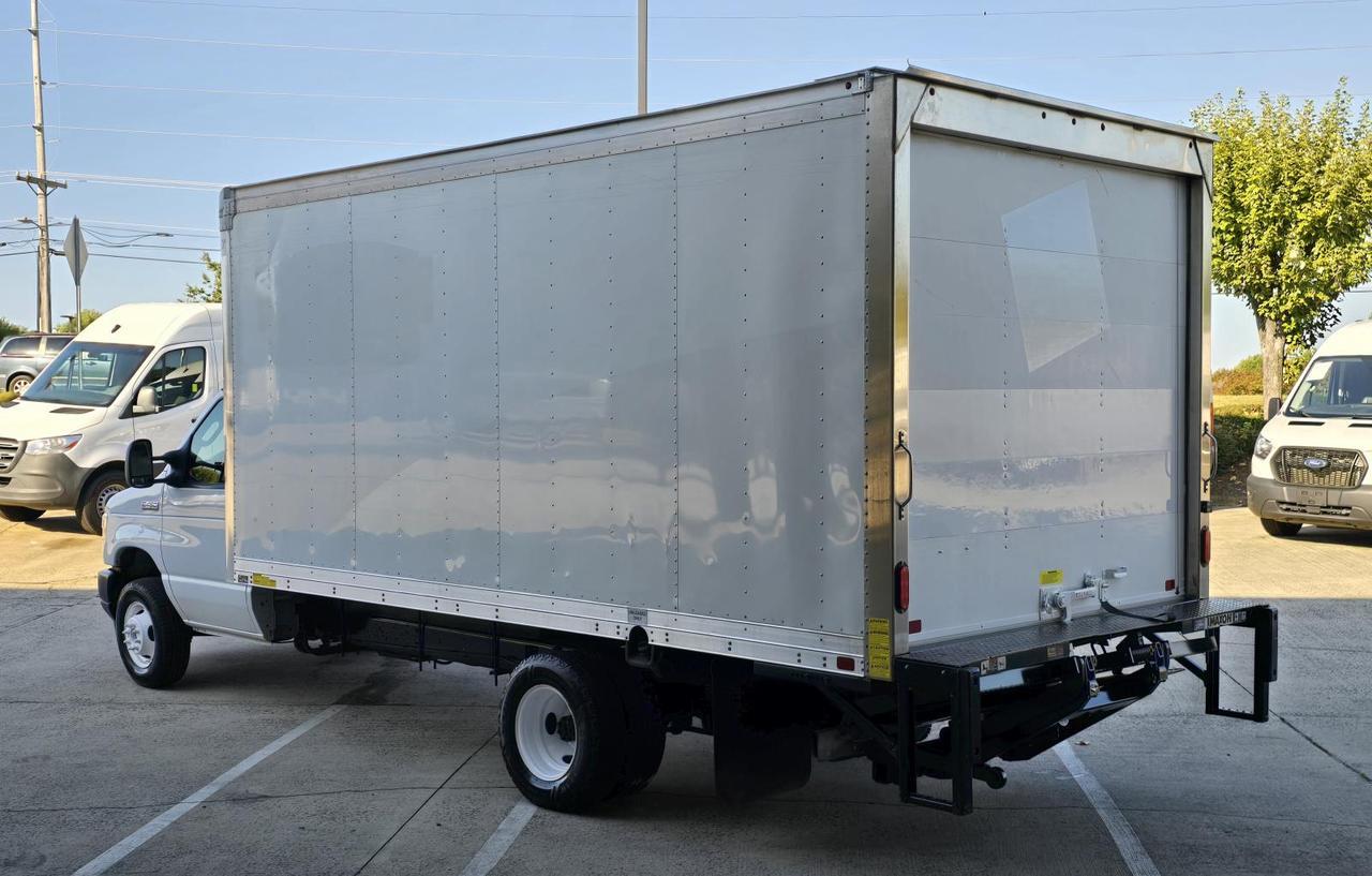 2021 Ford E-Series Cutaway E-450 DRW 16ft Box W/Roll-Up Door and Tuck-Under Liftgate Concord NC