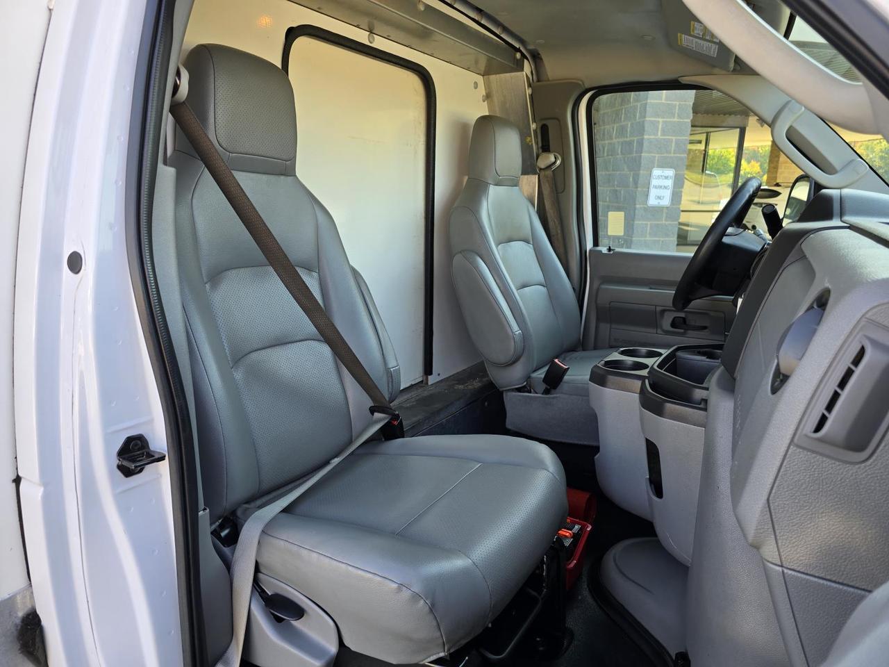 2021 Ford E-Series Cutaway E-450 DRW 16ft Box W/Roll-Up Door and Tuck-Under Liftgate Concord NC