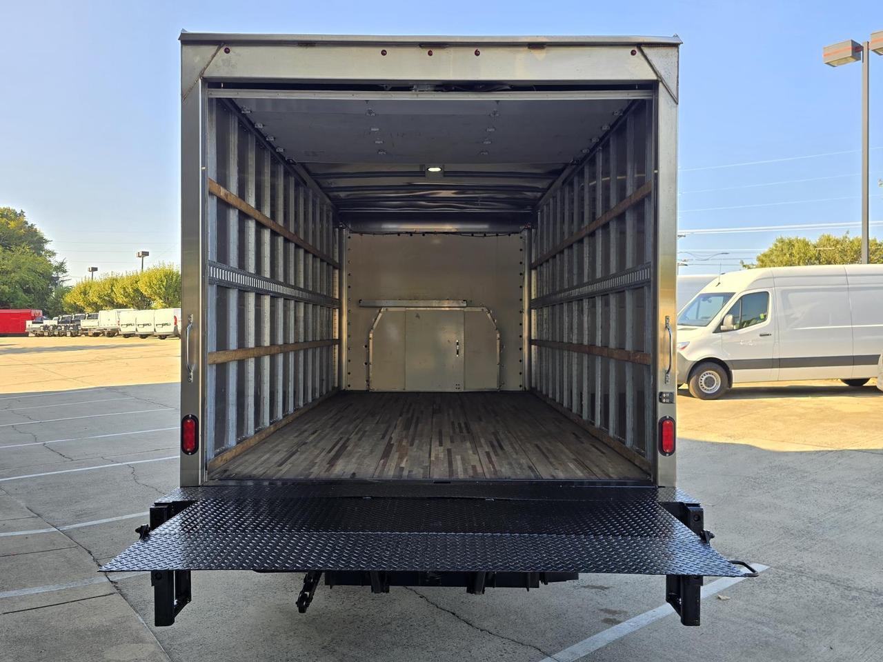 2021 Ford E-Series Cutaway E-450 DRW 16ft Box W/Roll-Up Door and Tuck-Under Liftgate Concord NC