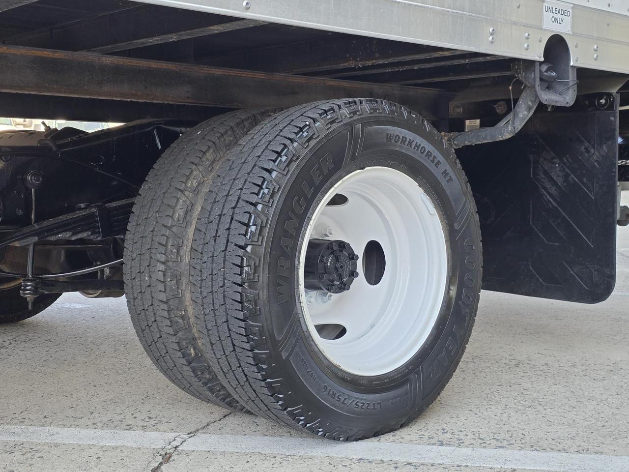 2021 Ford E-Series Cutaway E-450 DRW 16ft Box W/Roll-Up Door and Tuck-Under Liftgate Concord NC