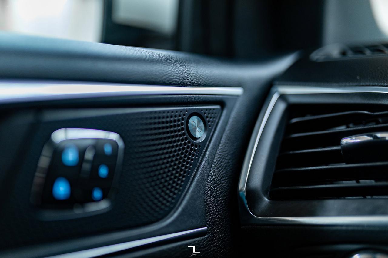 2021 Ford Edge AWD ST Leather Roof Nav BCam Red Deer AB