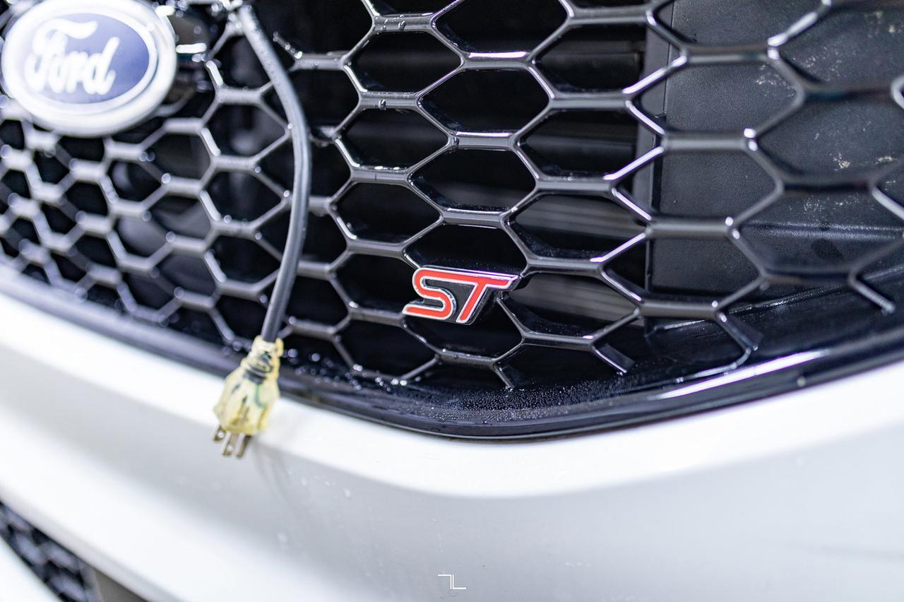 2021 Ford Edge AWD ST Leather Roof Nav BCam Red Deer AB