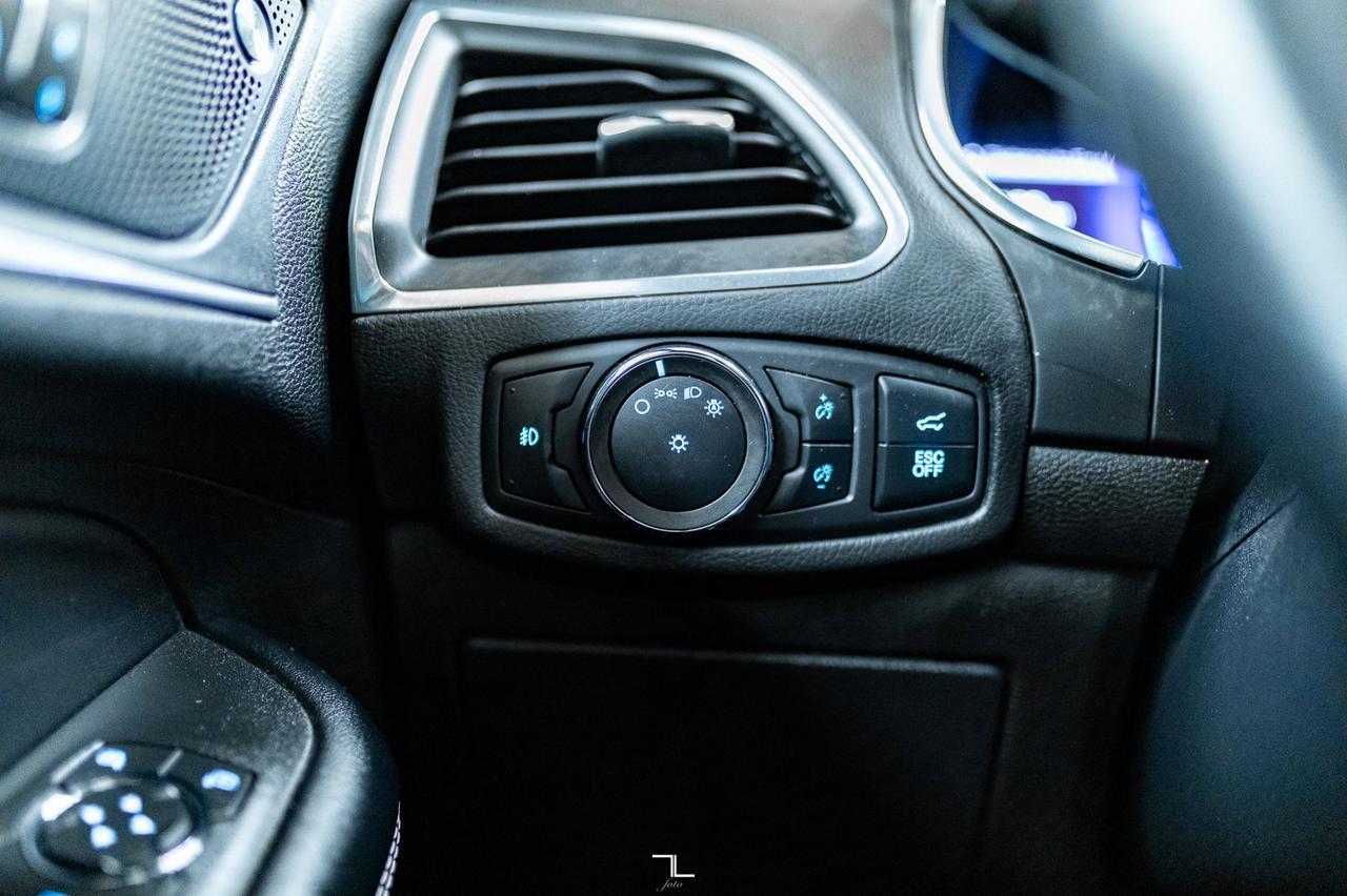 2021 Ford Edge AWD ST Leather Roof Nav BCam Red Deer AB