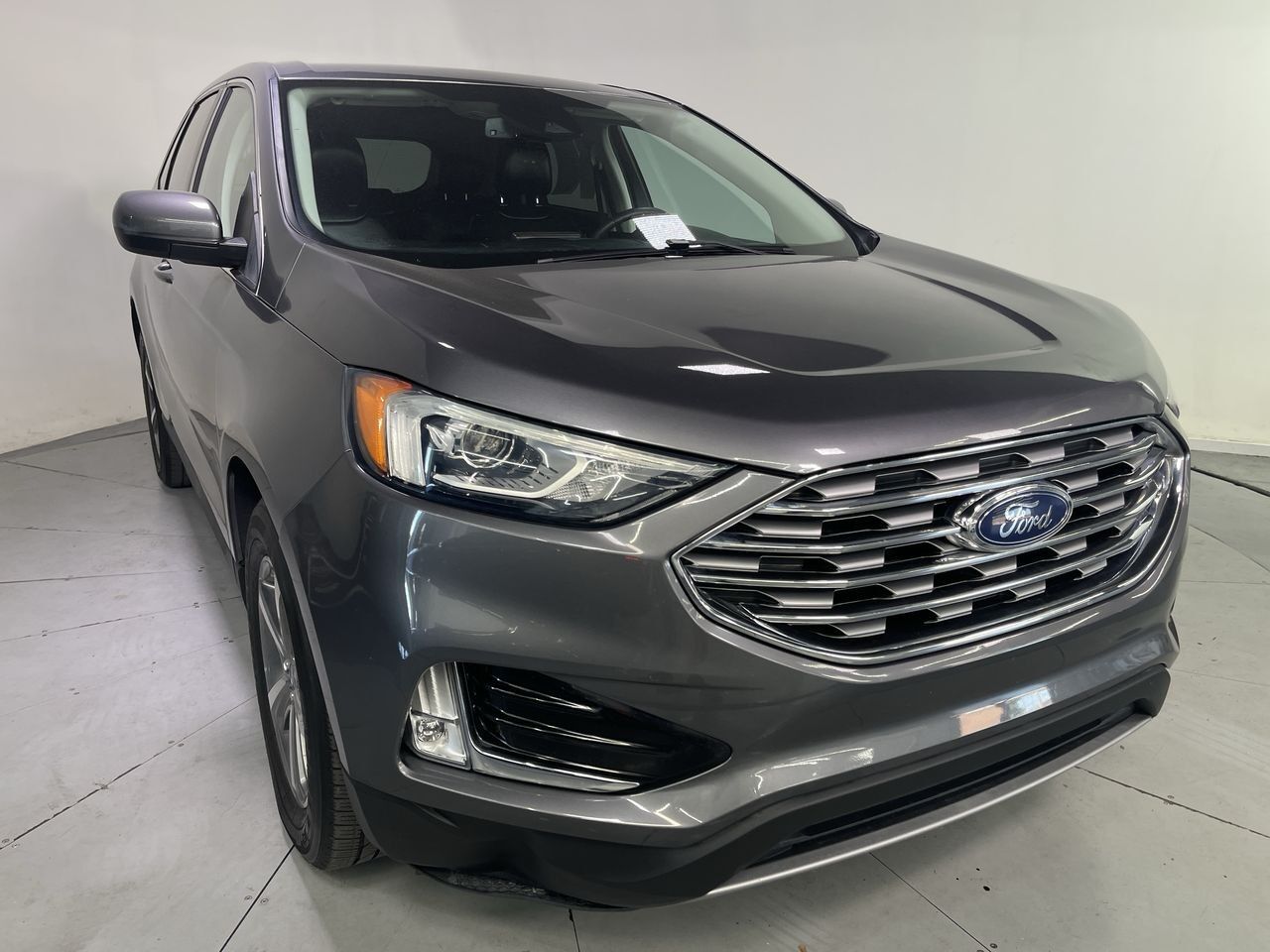 2021 Ford Edge