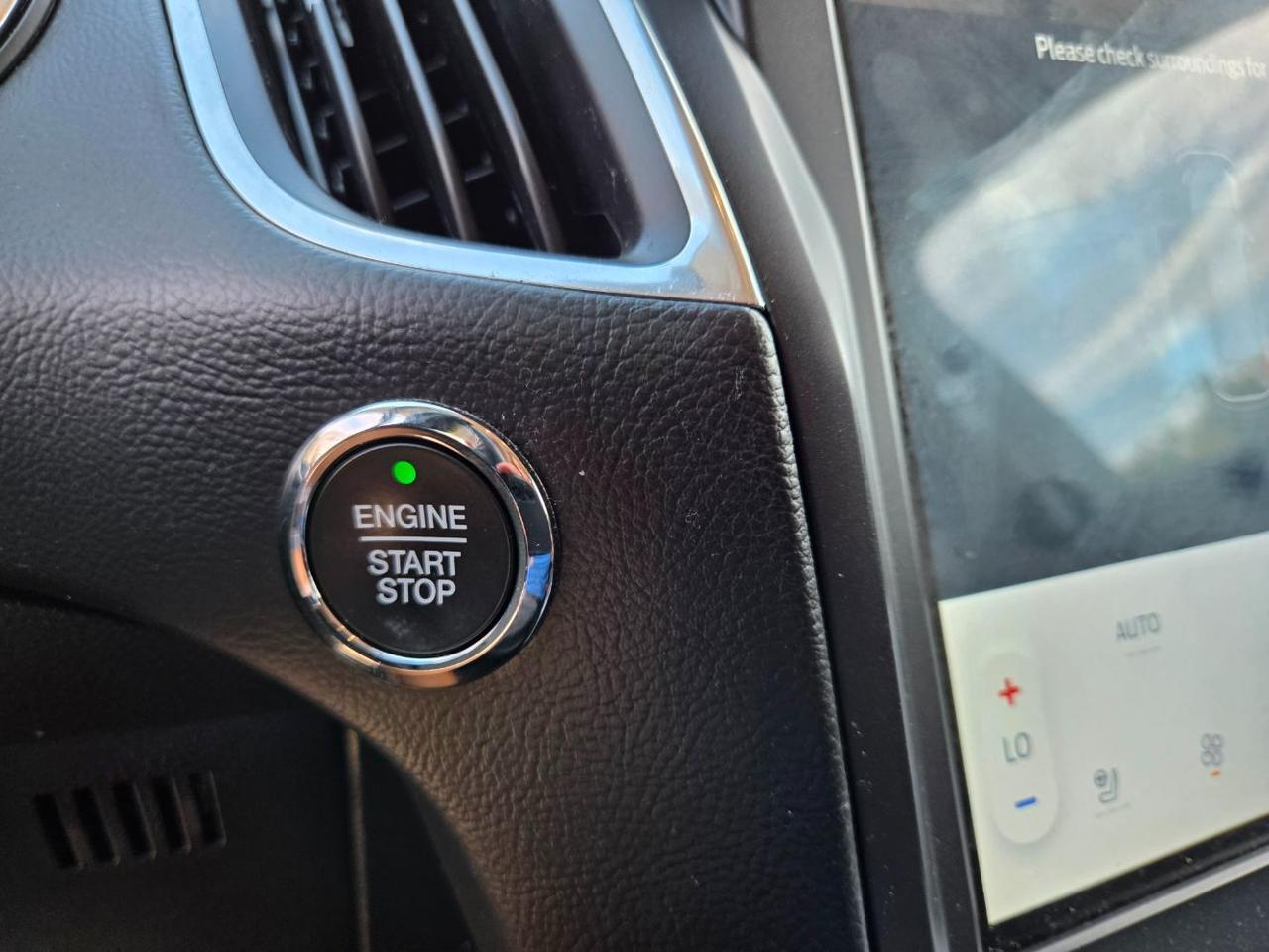 2021 Ford Edge Titanium Charlton MA