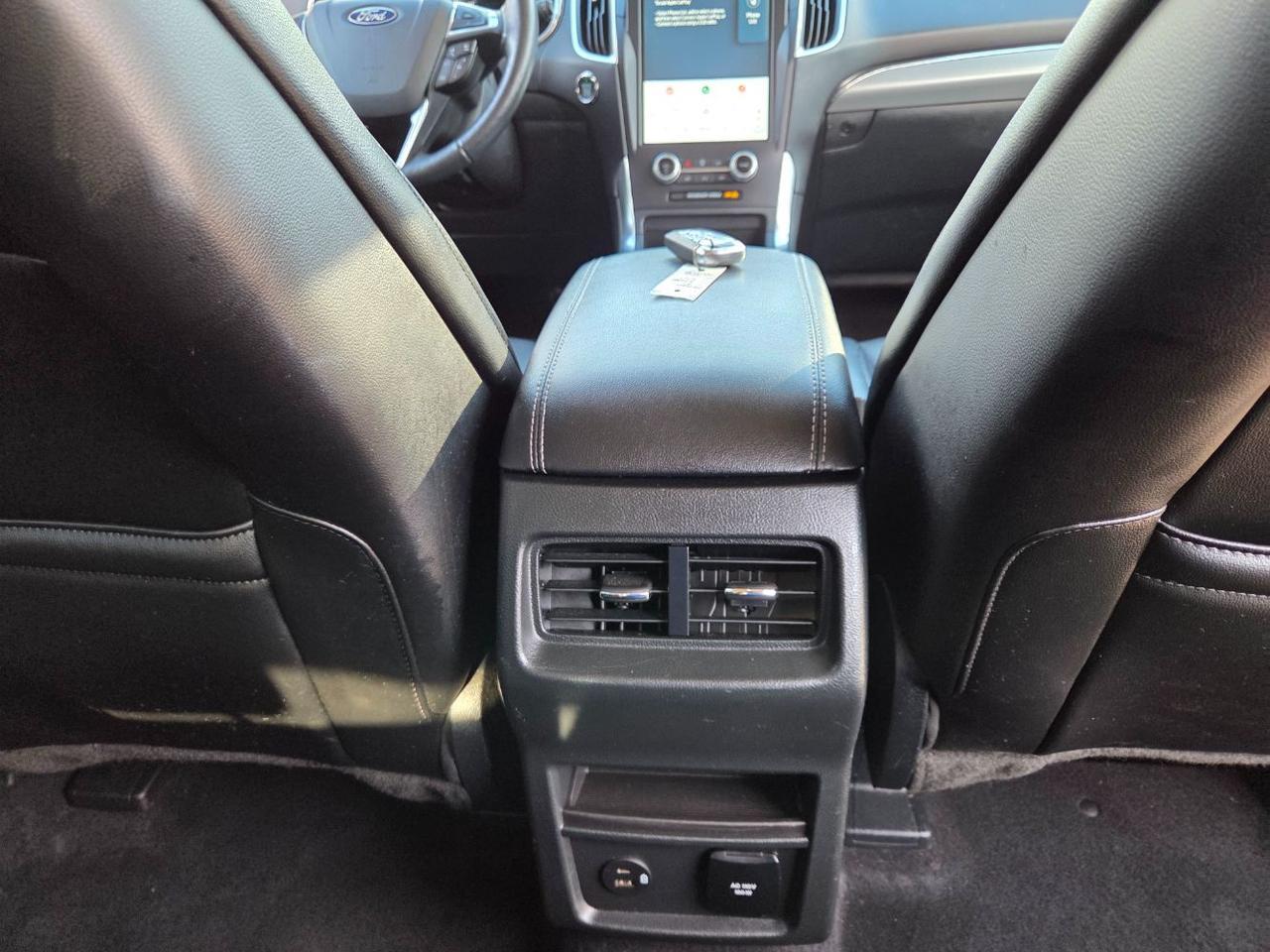 2021 Ford Edge Titanium Charlton MA