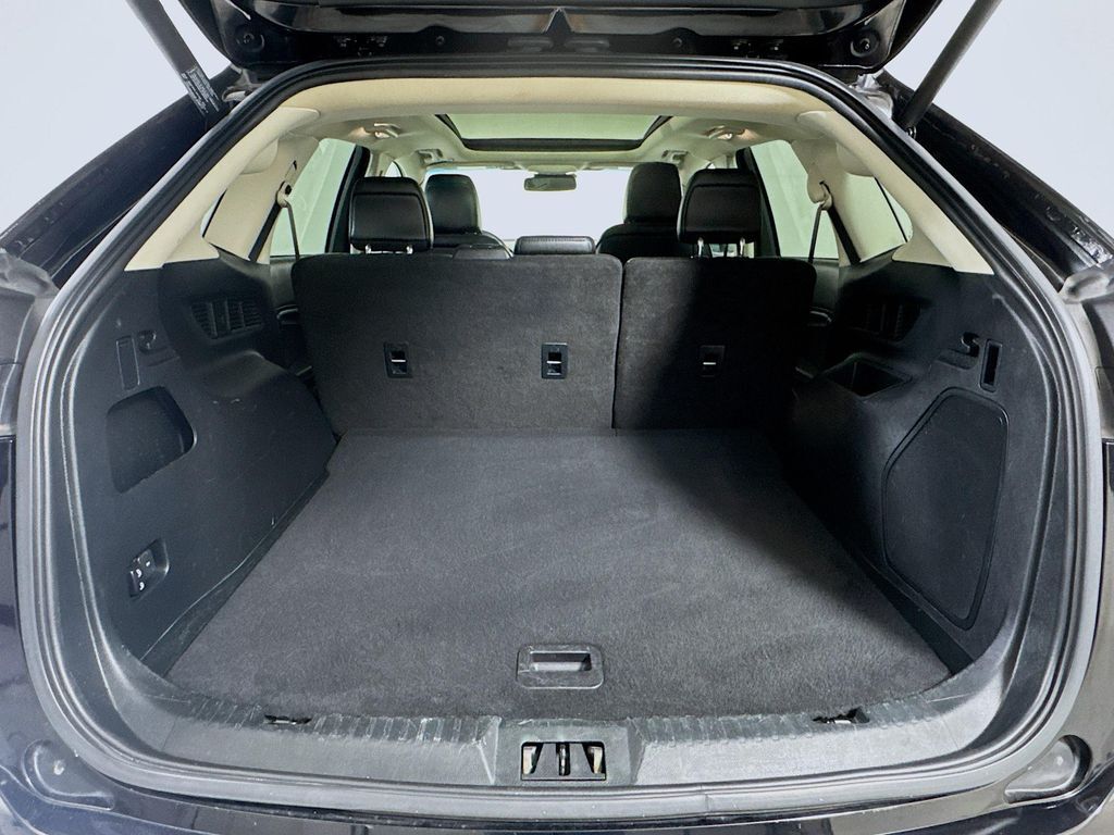 2021 Ford Edge Titanium photo 24