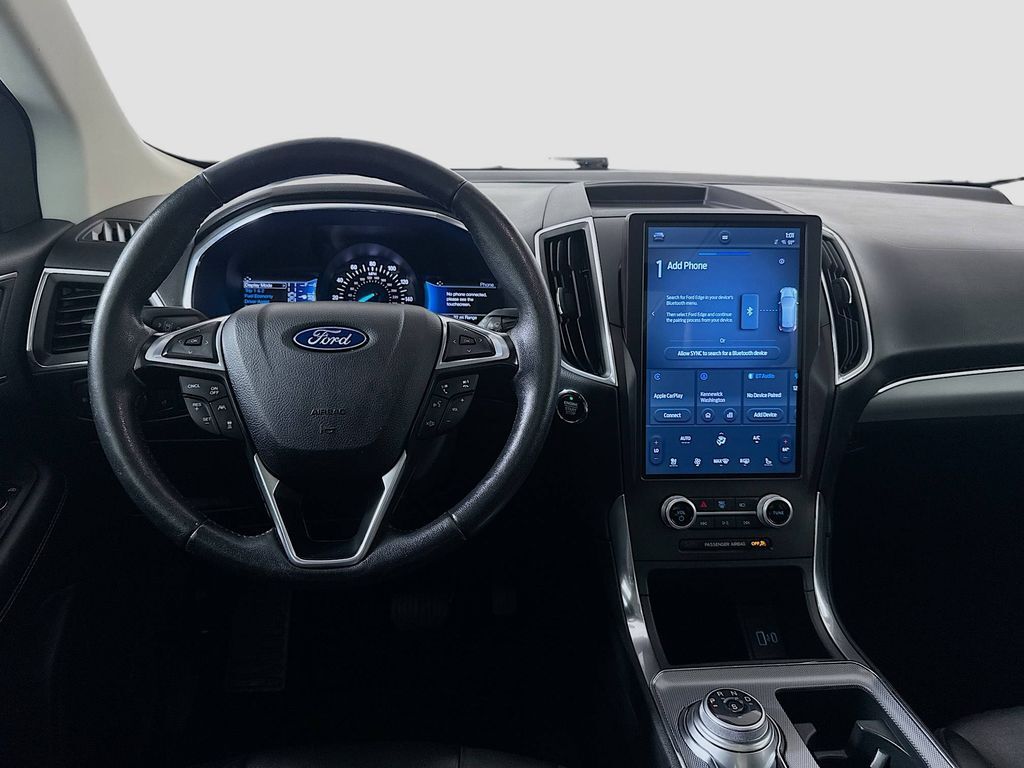 2021 Ford Edge Titanium photo 22