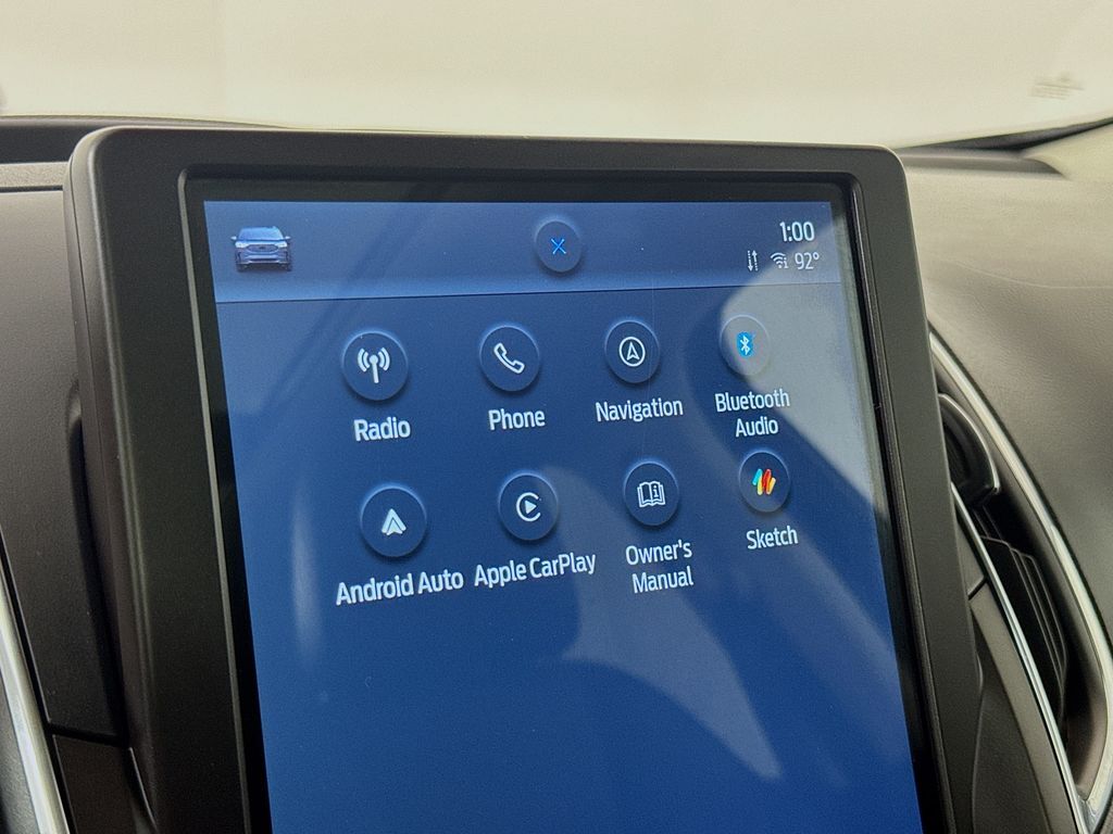 2021 Ford Edge Titanium photo 14