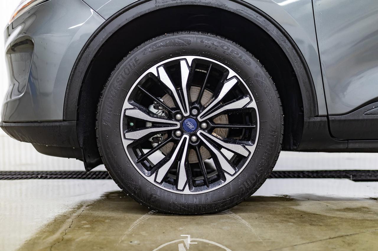 2021 Ford Escape AWD SE Nav BCam Red Deer AB