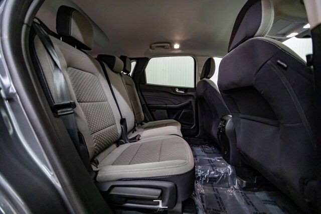 2021 Ford Escape AWD SE Nav BCam Red Deer AB