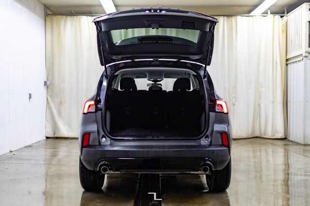 2021 Ford Escape AWD SE Nav BCam Red Deer AB