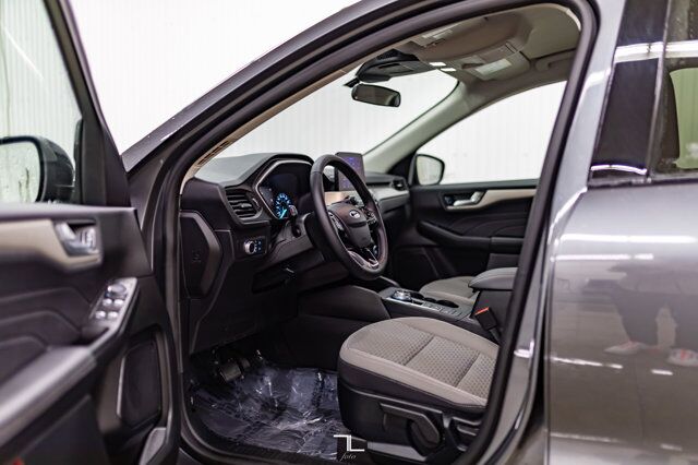 2021 Ford Escape AWD SE Nav BCam Red Deer AB