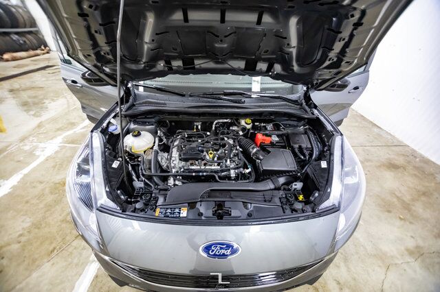 2021 Ford Escape AWD SE Nav BCam Red Deer AB