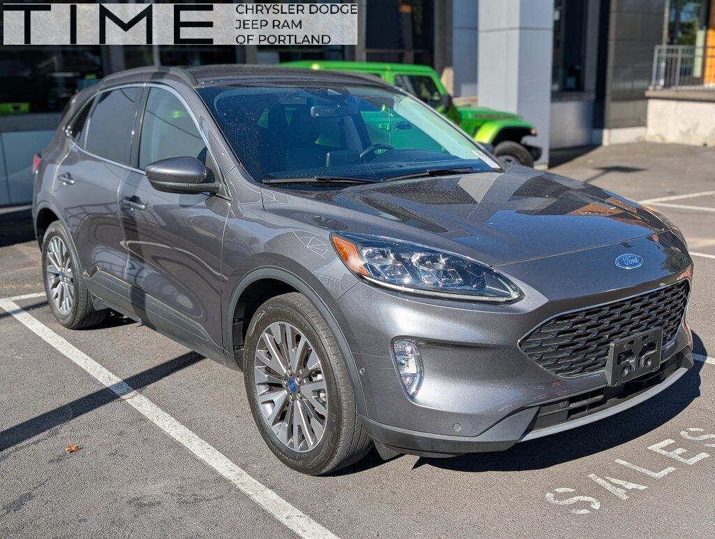 2021 Ford Escape Hybrid Titanium