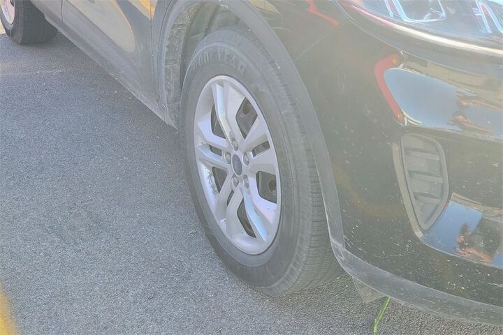 2021 Ford Escape S  TX