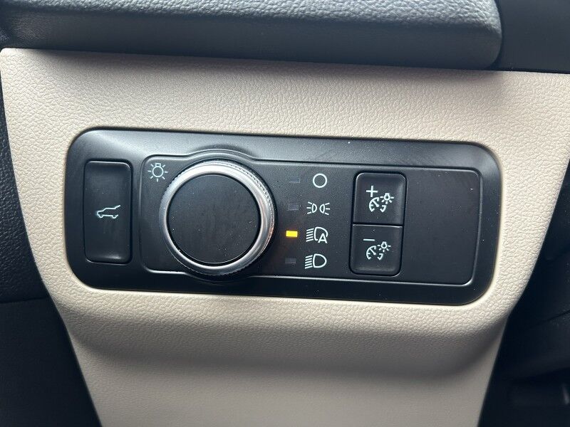 2021 Ford Escape SE - 1 OWNER - ORIGINAL MILES Whitinsville MA