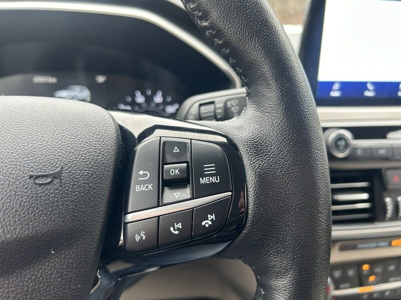 2021 Ford Escape SE - 1 OWNER - ORIGINAL MILES Whitinsville MA