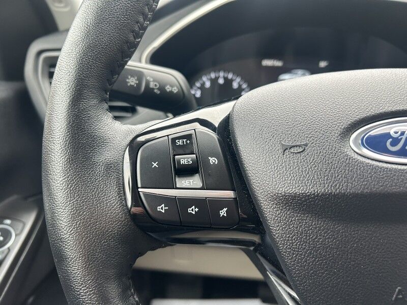 2021 Ford Escape SE - 1 OWNER - ORIGINAL MILES Whitinsville MA