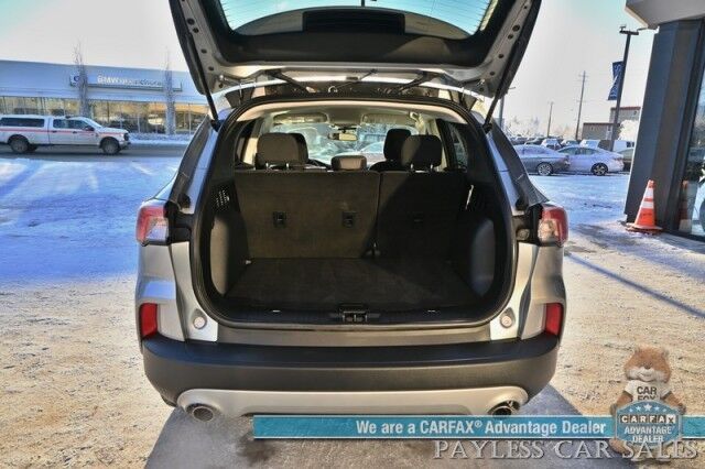 2021 Ford Escape SE / AWD / Co-Pilot 360 / Lane Departure & Blind Spot Alert / Bluetooth / Back Up Camera / Keyless Entry & Start / Block Heater / Aluminum Wheels / 31 MPG / 1-Owner Anchorage AK