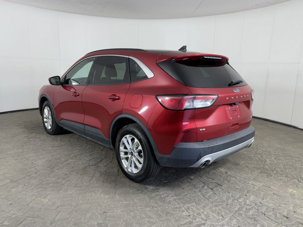 2021 Ford Escape SE AWD w/Panoramic Roof/Power Liftgate Maumee OH